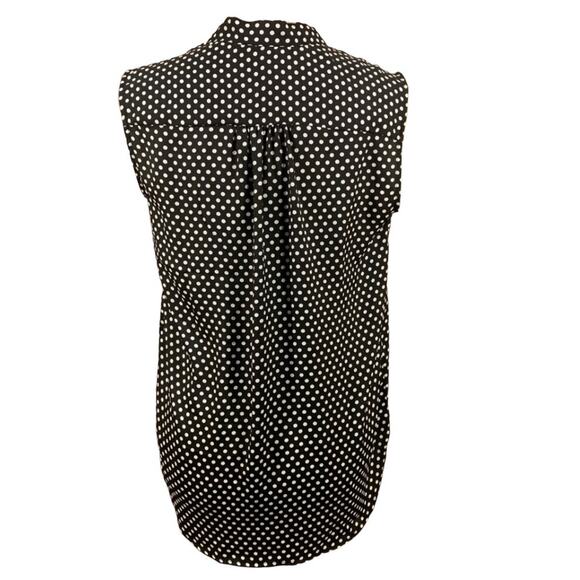 Jones New York Sleeveless Blouse Women Small V-neck Black Polka Dot Silky Tunic - Picture 2 of 10